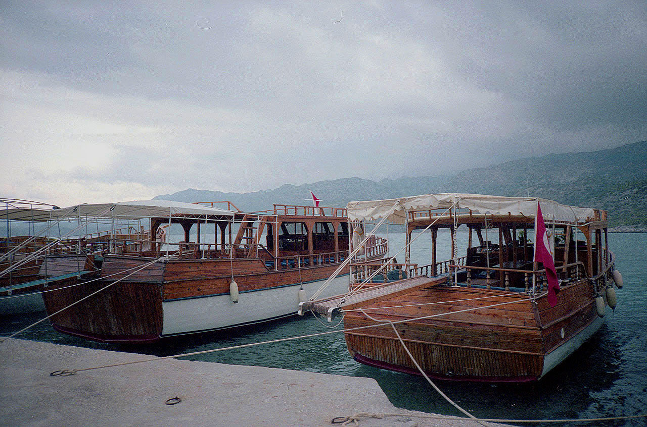 03.04.1993 | Hafen   | Touristenboote im Hafen