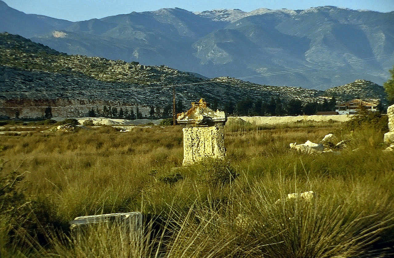 20.04.1993 | Andriake | Sarkophag im Flußdelta