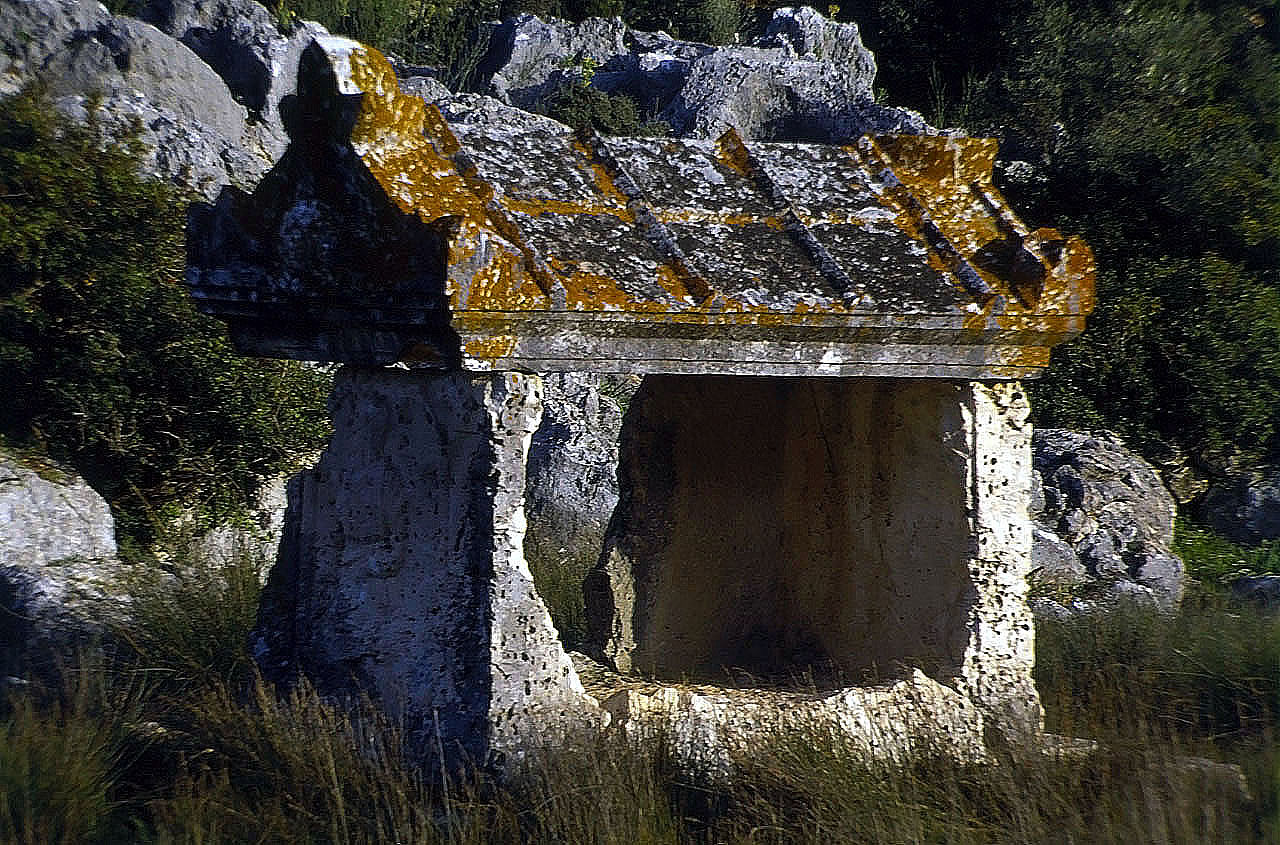 20.04.1993 | Andriake | Sarkophag im Flußdelta
