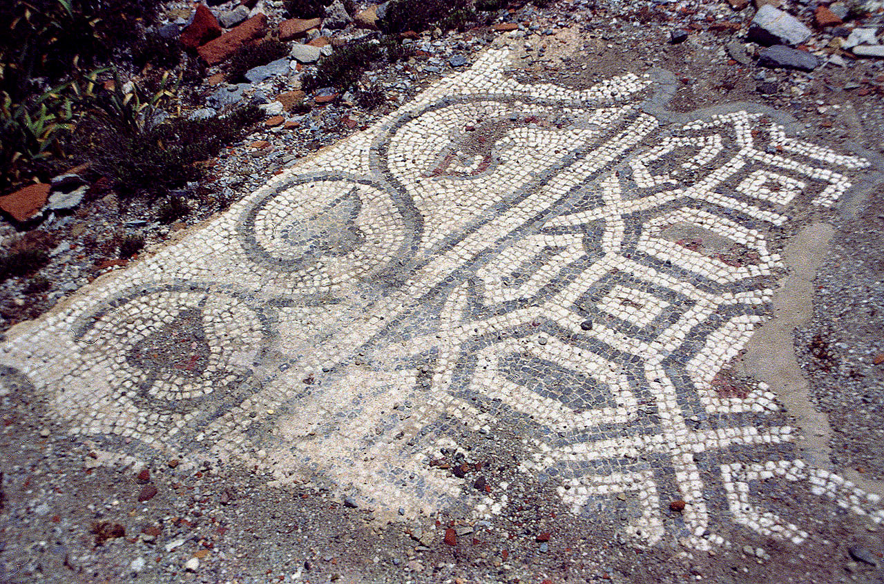30.05.1996 | Mosaikboden   | Mosaikboden in römischem Gebäude