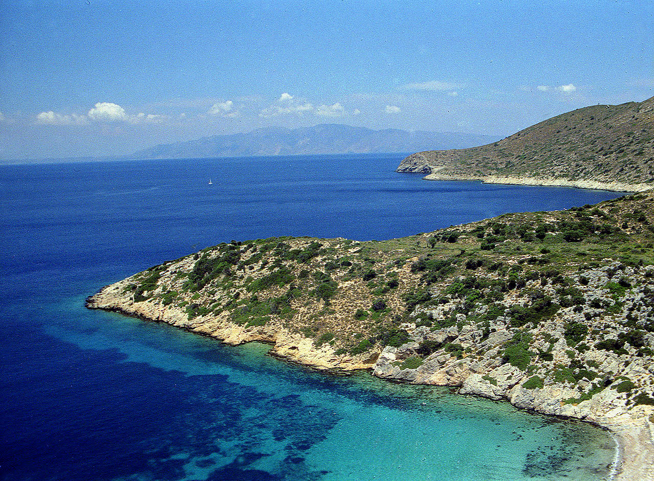 30.05.1996 | Knidos | Küstenverlauf nach Norden und griechische Insel