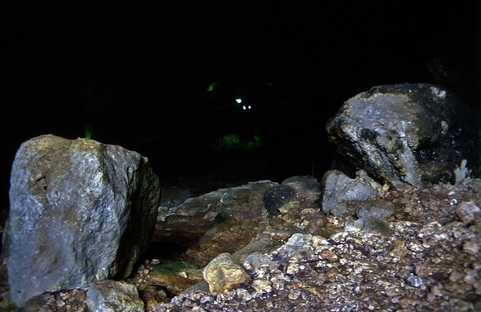 29.04.1993 | Cennet Grotte | es wird dunkel und naß