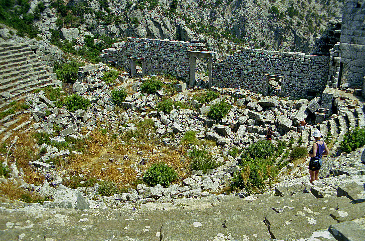 11.08.1991 | Theater   | Bühne, Bühnenwand und Sitzreihen