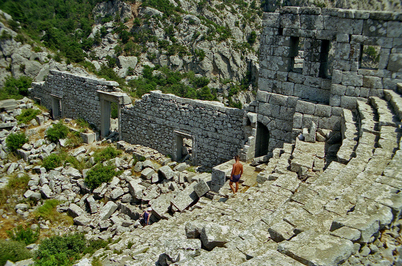 11.08.1991 | Theater   | Bühne, Bühnenwand und Sitzreihen