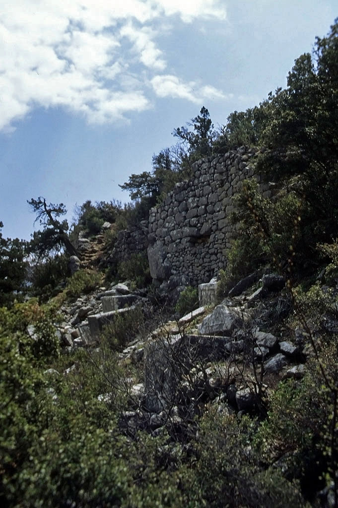 01.05.1993 | Theater   | Stützmauer des Theaters