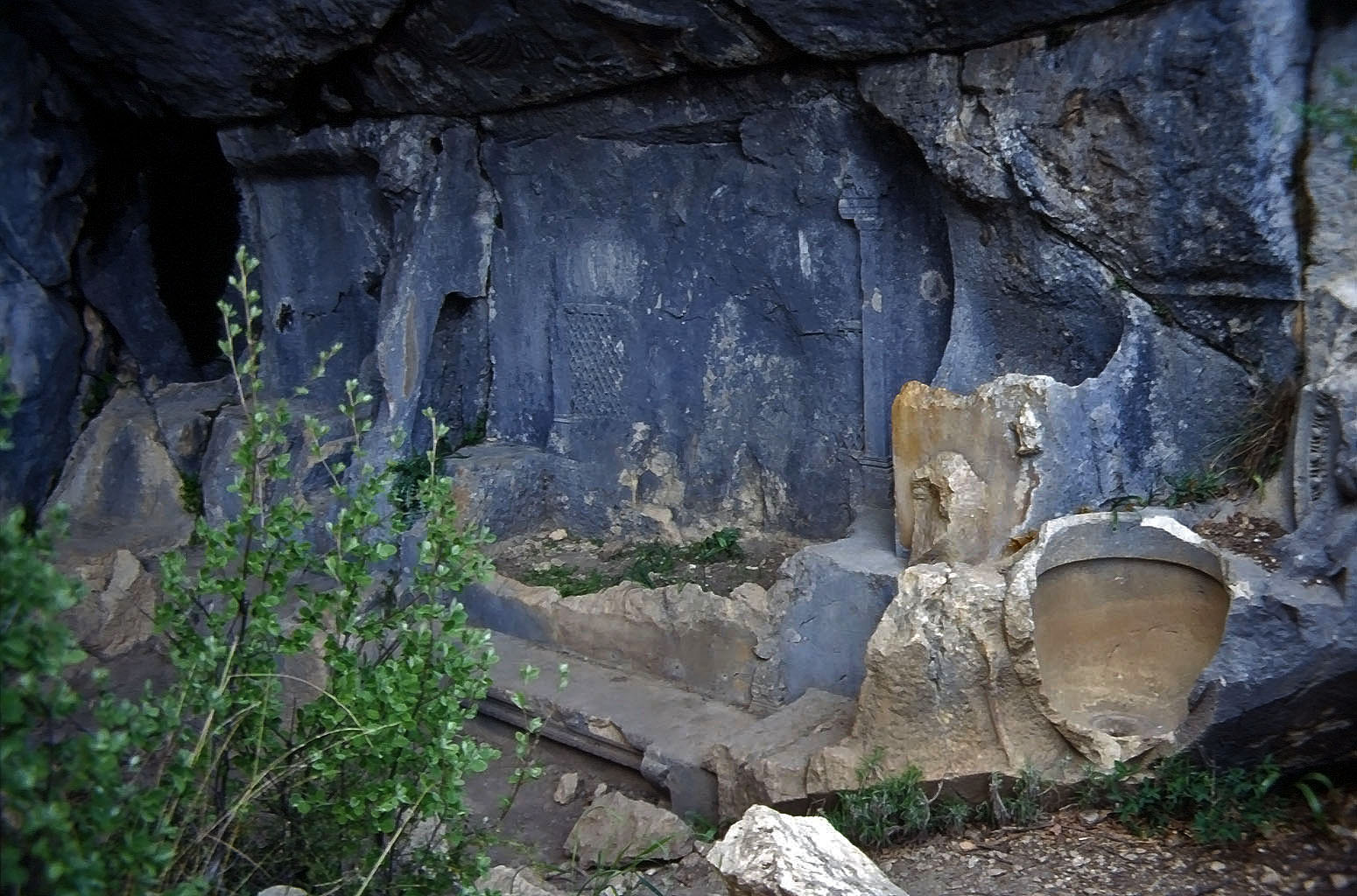 01.05.1993 | Alketas - Grab   | Hausgrab daneben