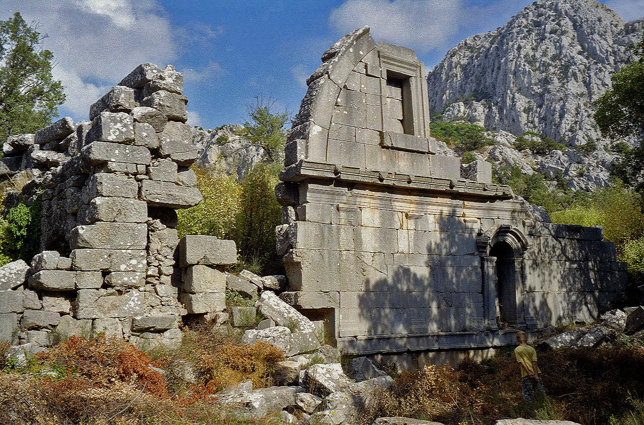 06.11.1994 | Gymnasium   | Front des Gymnasiums